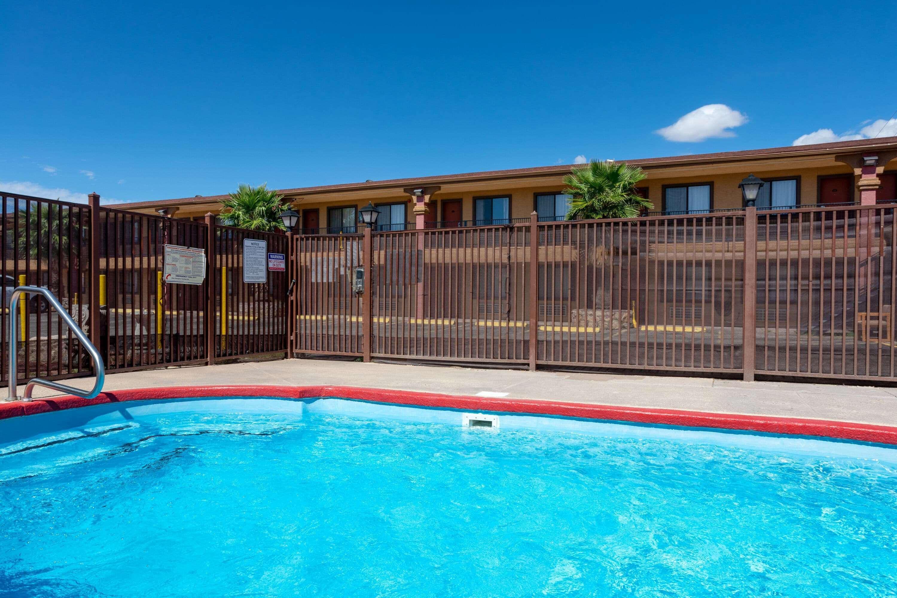 Days Inn By Wyndham Alamogordo White Sands Экстерьер фото