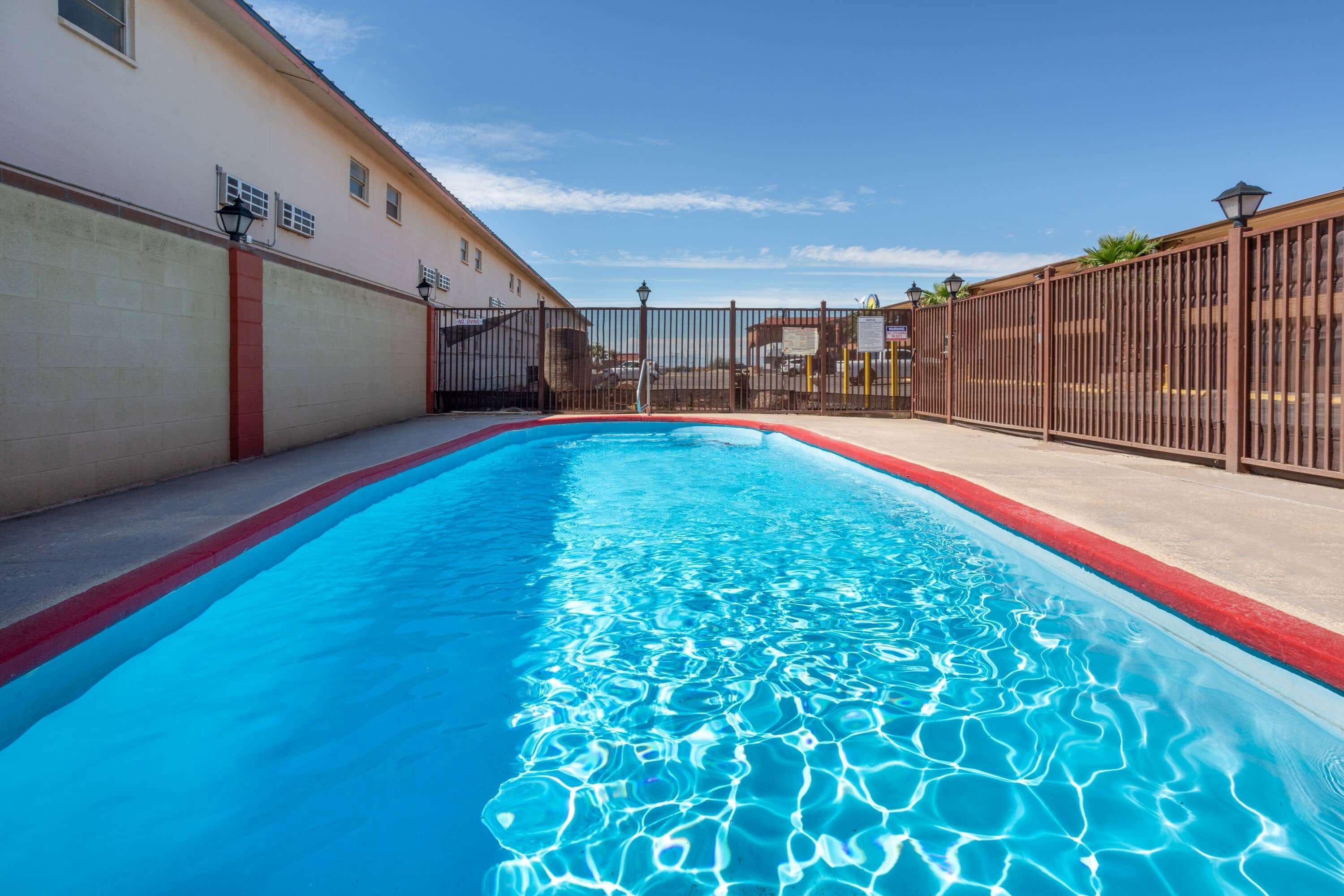 Days Inn By Wyndham Alamogordo White Sands Экстерьер фото