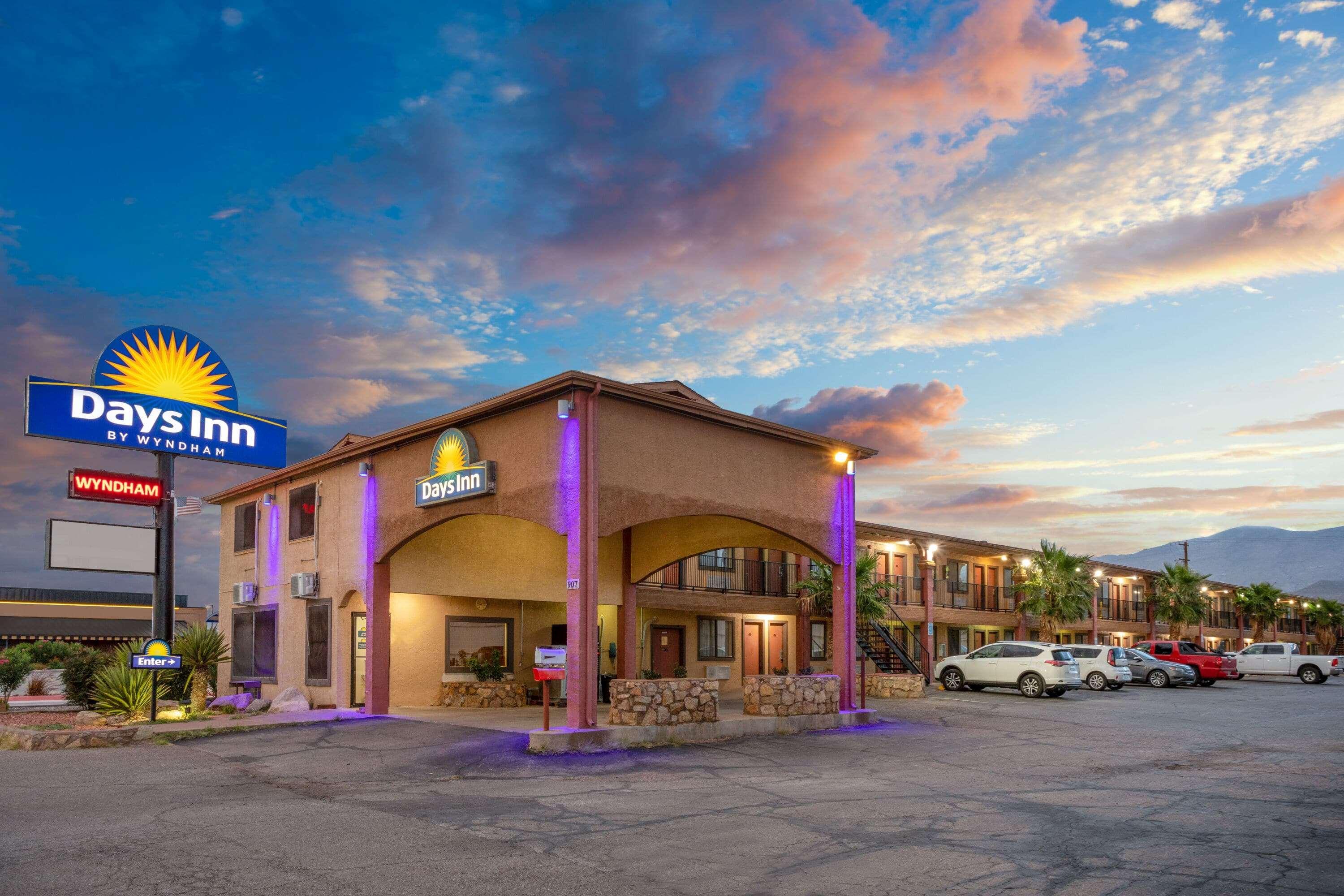 Days Inn By Wyndham Alamogordo White Sands Экстерьер фото